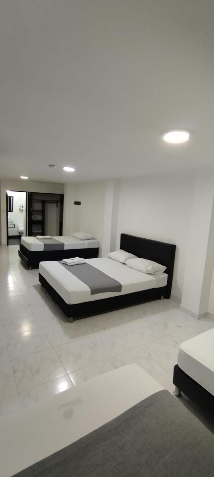 Hotel Paradise Lleras Medellín Extérieur photo