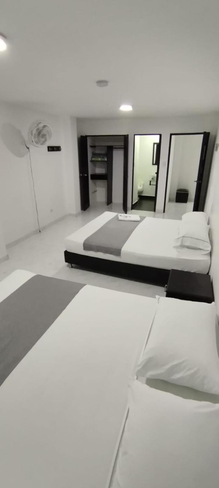 Hotel Paradise Lleras Medellín Extérieur photo