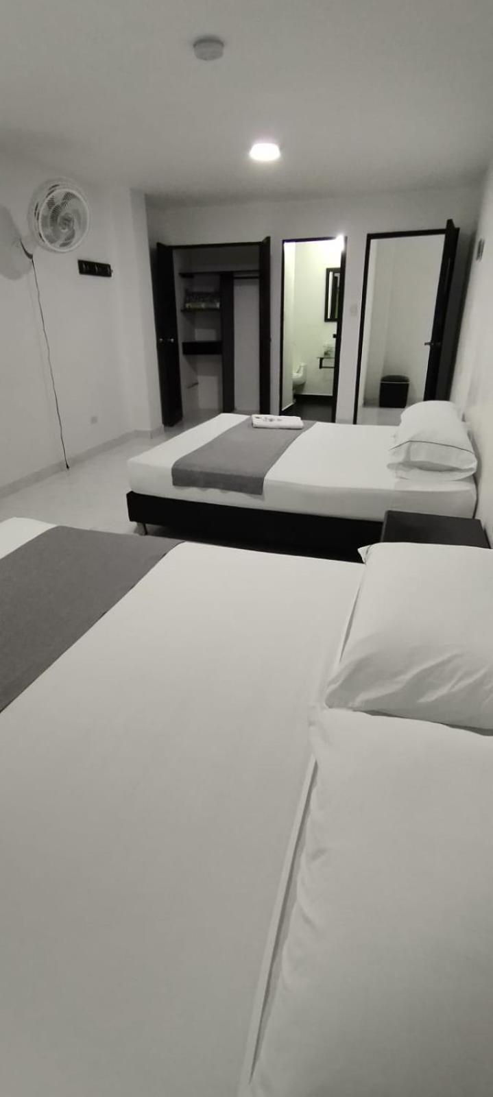 Hotel Paradise Lleras Medellín Extérieur photo
