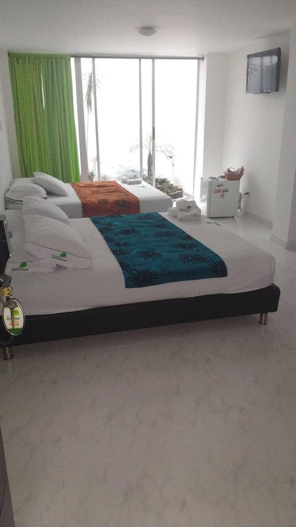 Hotel Paradise Lleras Medellín Extérieur photo