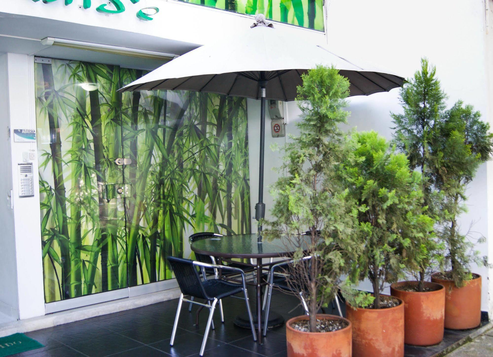 Hotel Paradise Lleras Medellín Extérieur photo